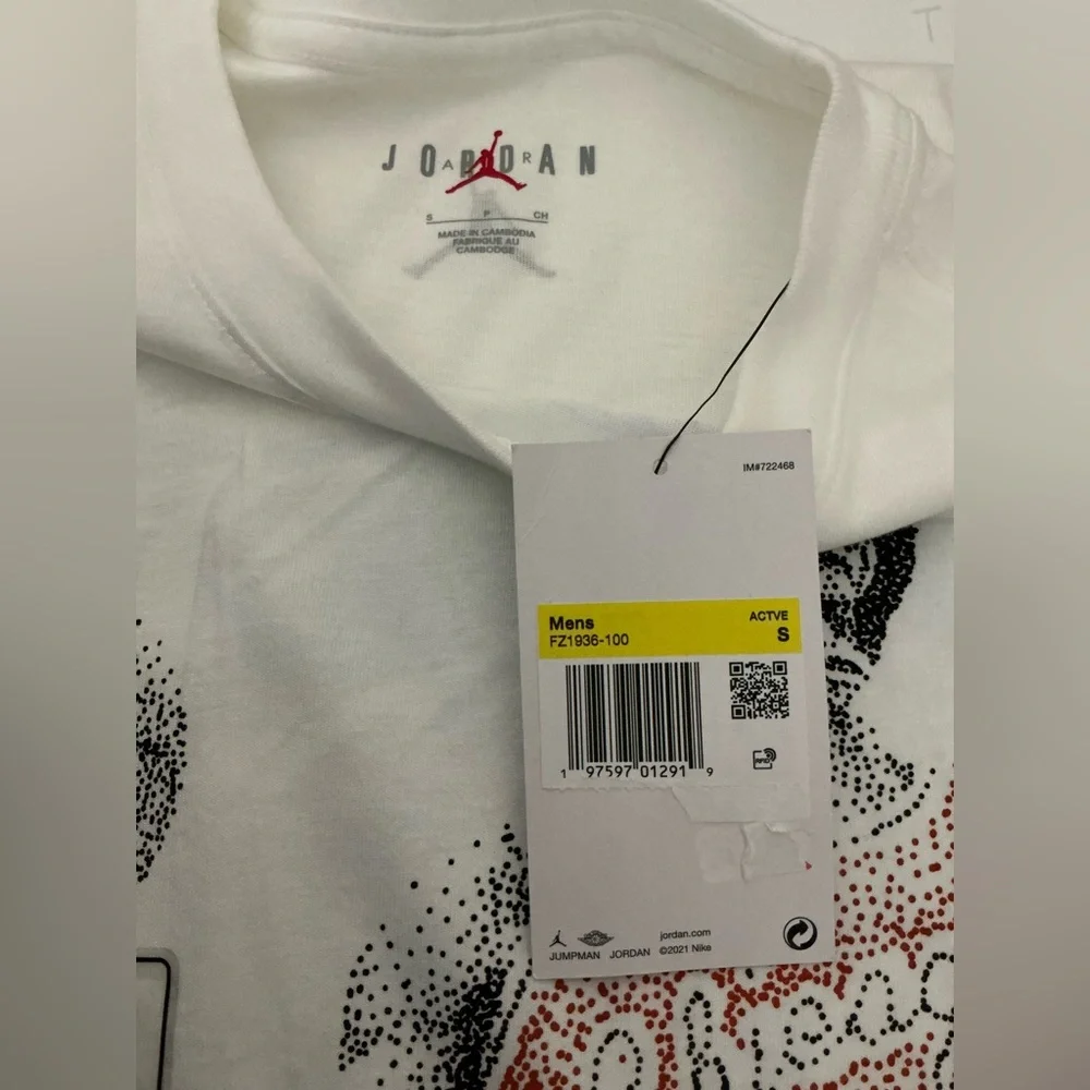 Nike Air Jordan Men's Active MJ Dot Graphic Short Sleeve T-Shirt Size Small
